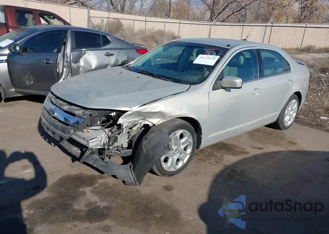 3FAHP0HA7AR328597: 44175618