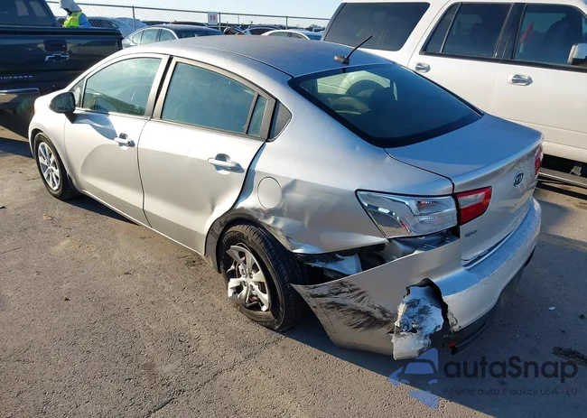 KNADN4A33C6082422: 44175619