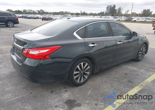 1N4AL3AP4GC243950: 44175636