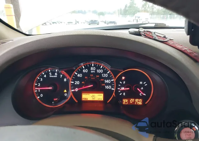 1N4BL24E78C103014: 44175752