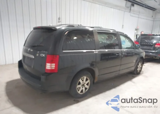 2A8HR54P88R716796: 44175762