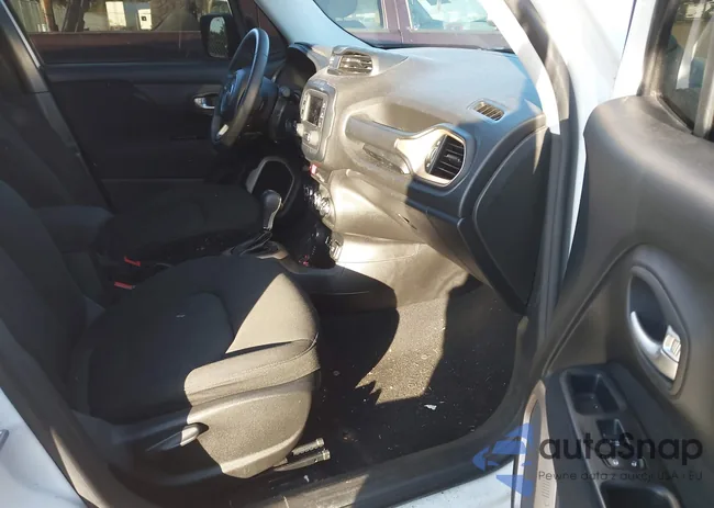 ZACCJBAB3HPE99579: 44175803