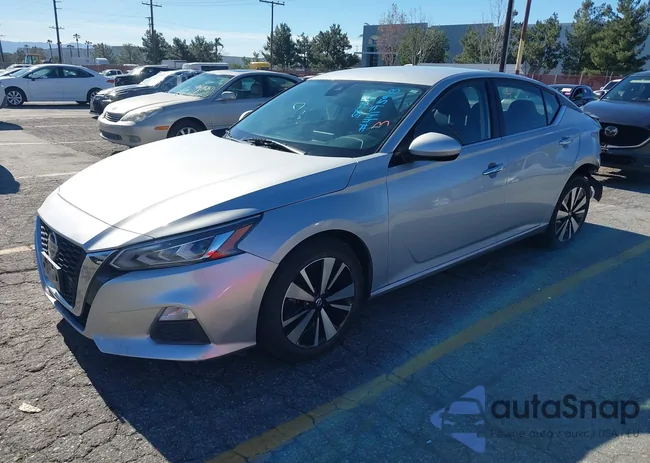 1N4BL4DVXMN415757: 44175913