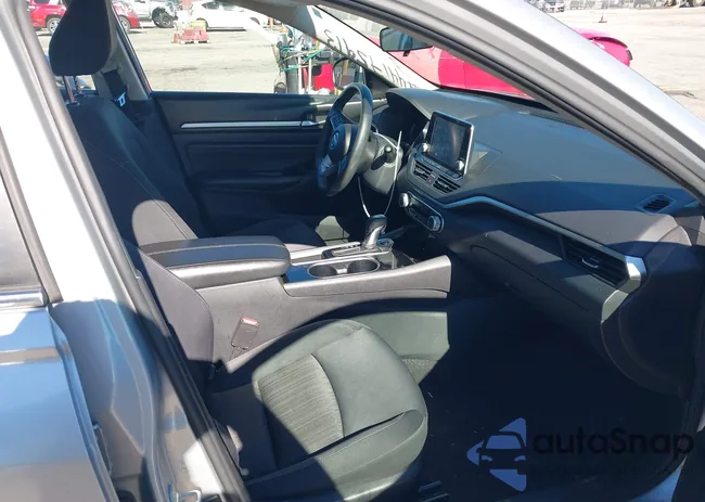 1N4BL4DVXMN415757: 44175913