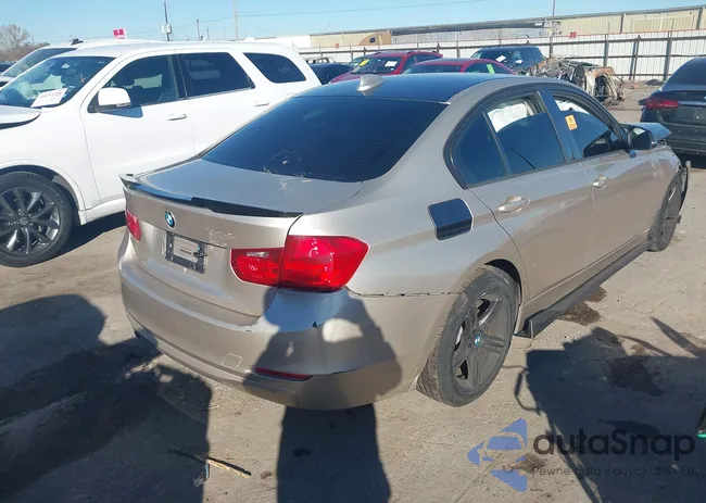 WBA3B1G55FNT05520: 44175924