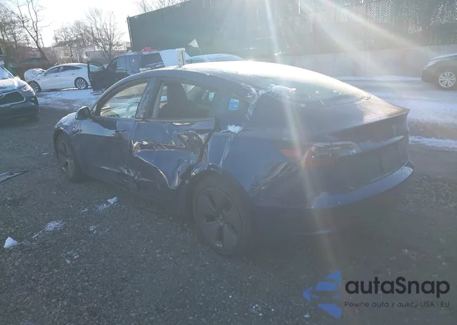 5YJ3E1EA2PF679660: 44175198