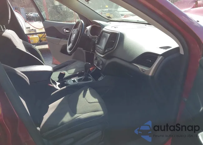 1C4PJLCB3FW637741: 44175266