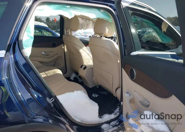 W1N0G8EB1MG001278: 44175411