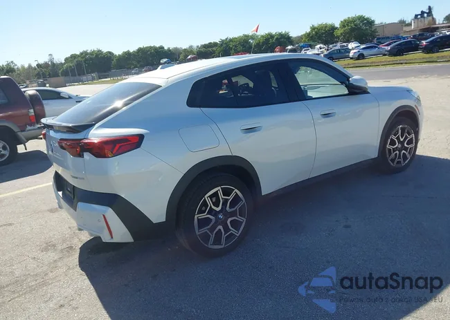 WBX63GM00S5228156: 44176495