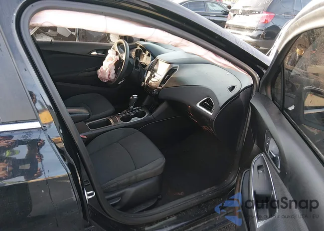 1G1BE5SM3H7231574: 44176499