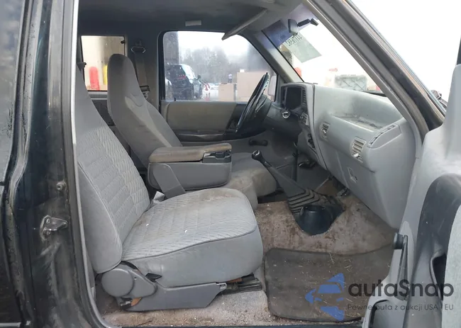 1FTCR14AXRTA72329: 44176582