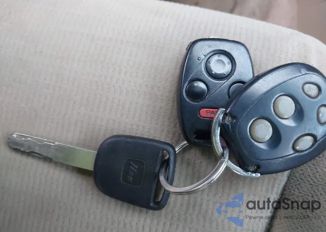 1HGCM56467A121078: 44176737