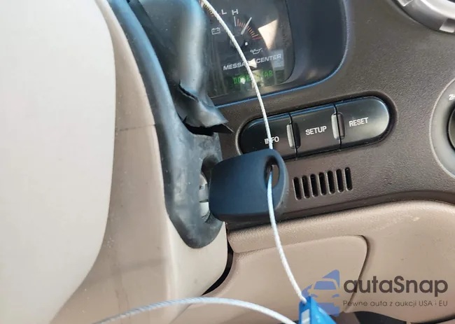 1FMFU18L43LB05898: 44176819