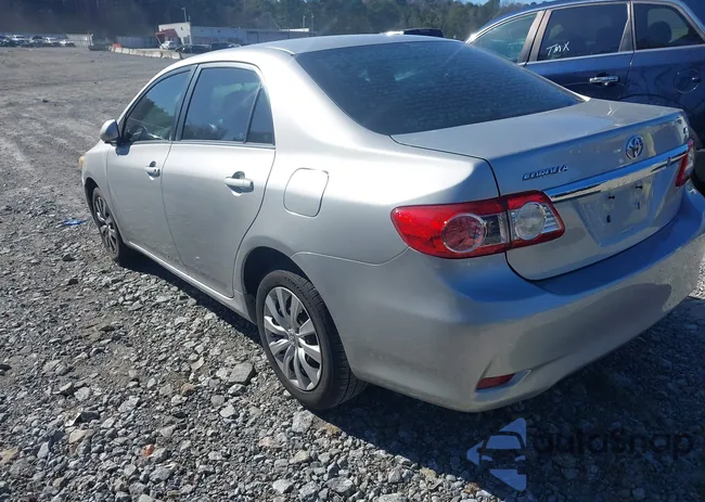 2T1BU4EE2DC961977: 44176844