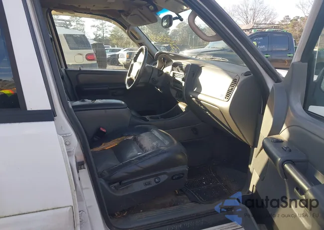 1FMZU67K84UB35534: 44176858