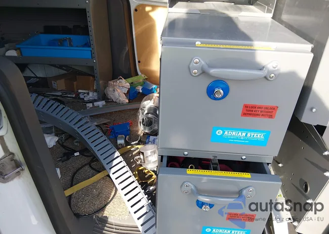 NM0LS7E26L1481331: 44176969