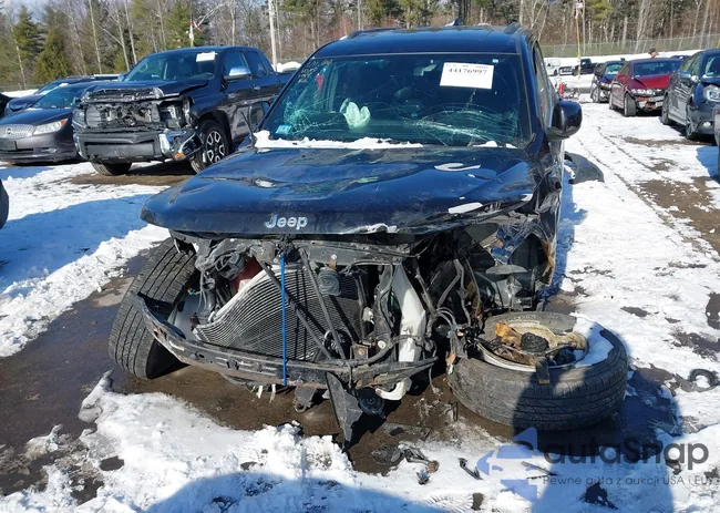 1C4RJFAG1EC131785: 44176997