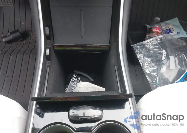 5YJ3E1EA3LF743909: 44176085