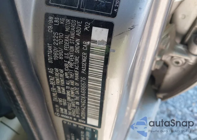 WDBHA24G2XA686676: 44176199