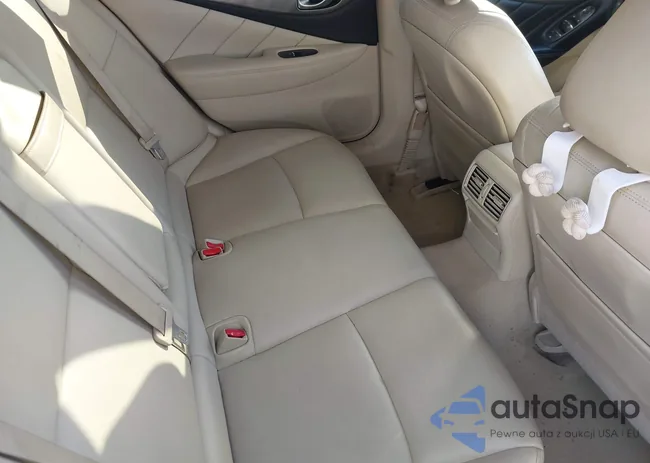 JN1BV7AR0FM418644: 44176214