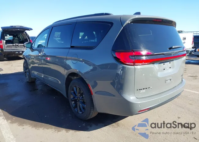 2C4RC3BG9MR525564: 44176239