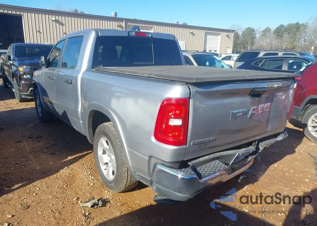 1C6RREFGXSN527409: 44176367