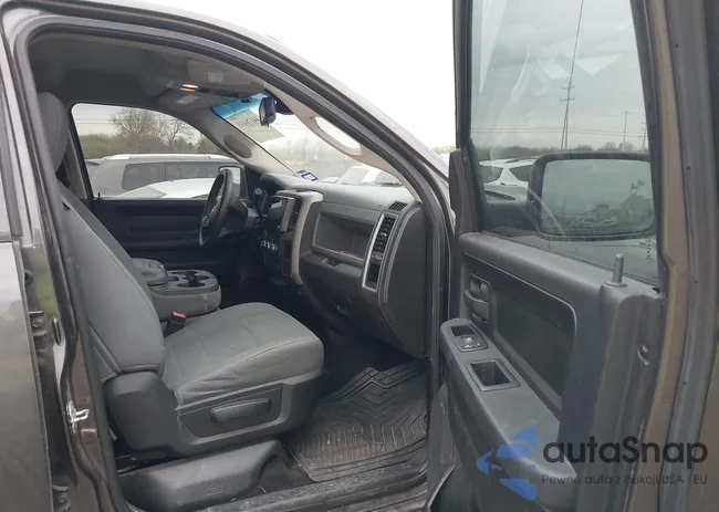 3C6RR7KT5EG215235: 44176433