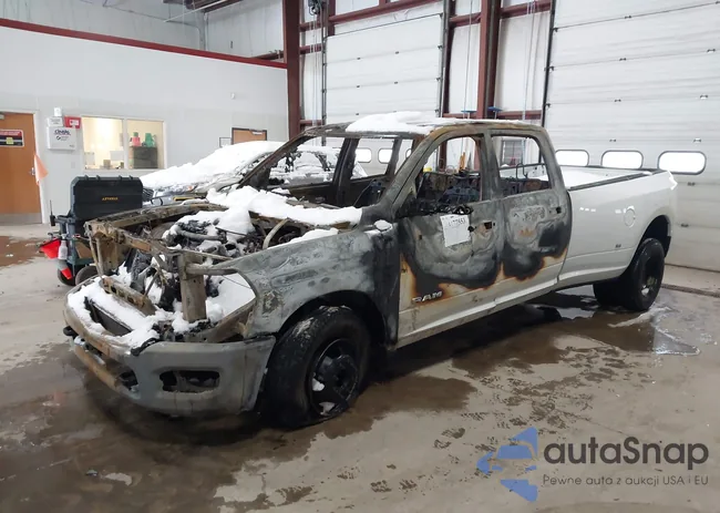 3C63RRGL0NG286885: 44177553