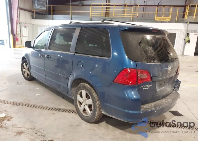 2V4RW3DG0BR659564: 44177626