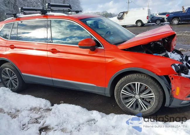 3VV2B7AX4JM058619: 44177710