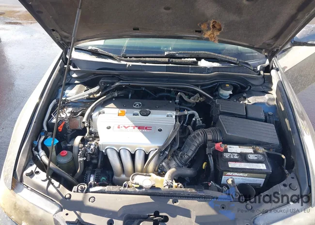 JH4CL96805C017858: 44177779