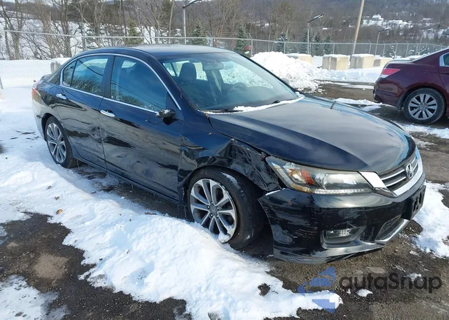 1HGCR2E57FA216712: 44177780