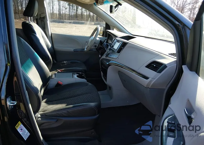 5TDXK3DC2CS261310: 44177893