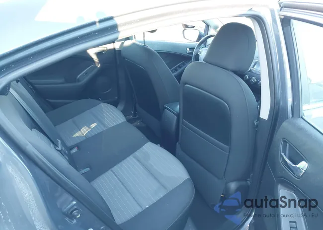 KNAFX4A89E5162265: 44177916