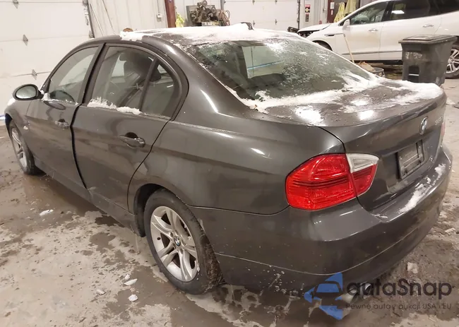 WBAVC73568KX90639: 44177108