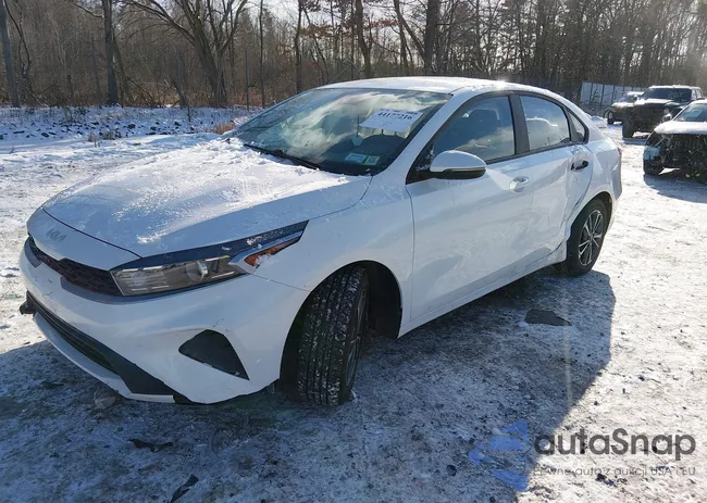 3KPF24AD2PE513734: 44177216