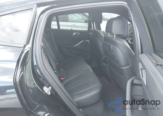 5UXCY8C03P9N45341: 44177259