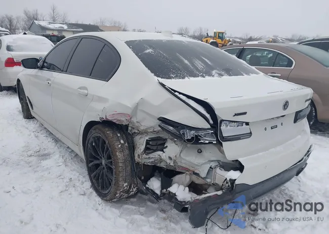 WBAJB9C51KB464588: 44177335