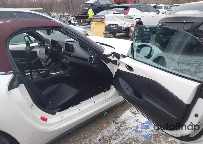 JM1NDAD7XJ0202997: 44177349