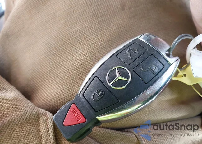 WDCGG8HB8CF928505: 44177380