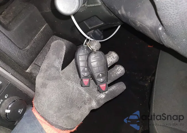 1C6RR7FG8MS524184: 44177404