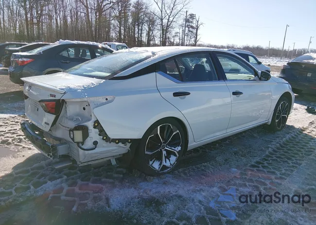 1N4BL4CW5PN343915: 44178537