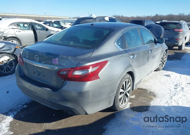 1N4AL3AP1JC175730: 44178652