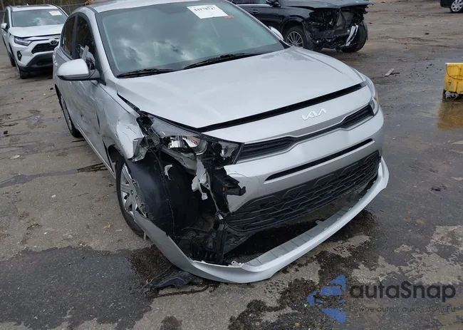 3KPA24AD0PE564935: 44178717