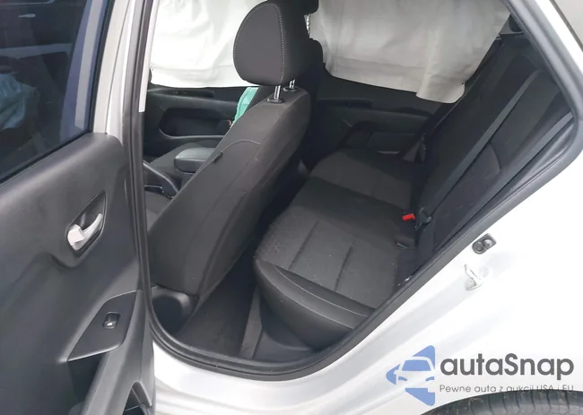 3KPA24AD0PE564935: 44178717