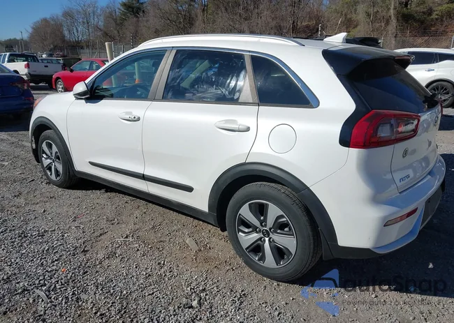 KNDCB3LC5H5065066: 44178776