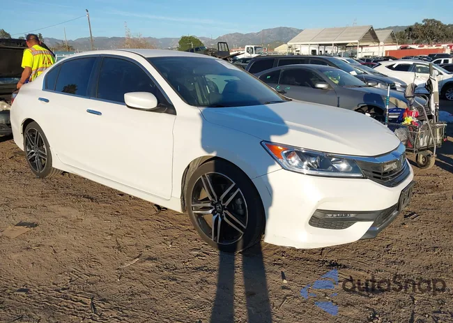 1HGCR2F52GA232123: 44178800