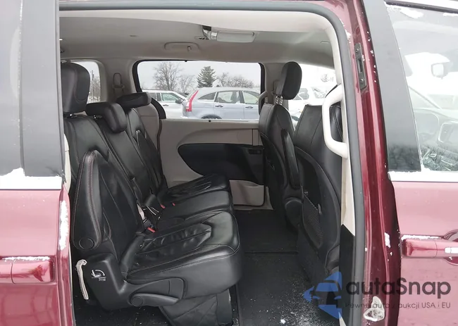 2C4RC1BG3JR107842: 44178877