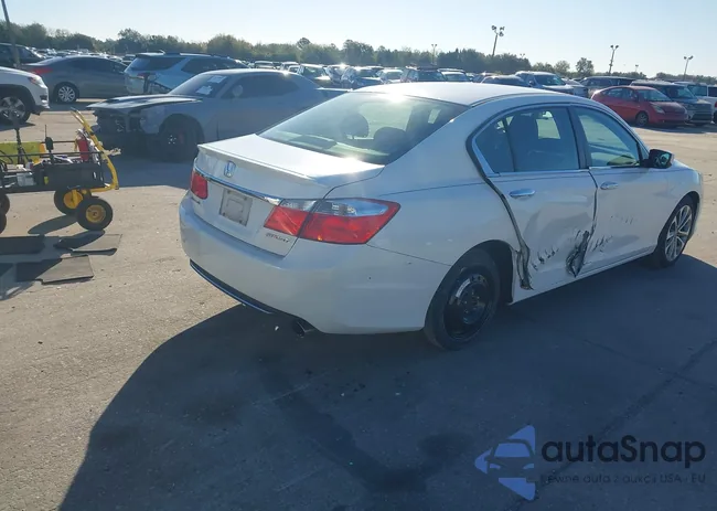 1HGCR2F53DA062124: 44178881