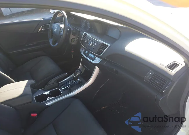 1HGCR2F53DA062124: 44178881